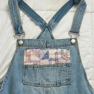 Cute MEDIUM OF PATCHED OVERALLS